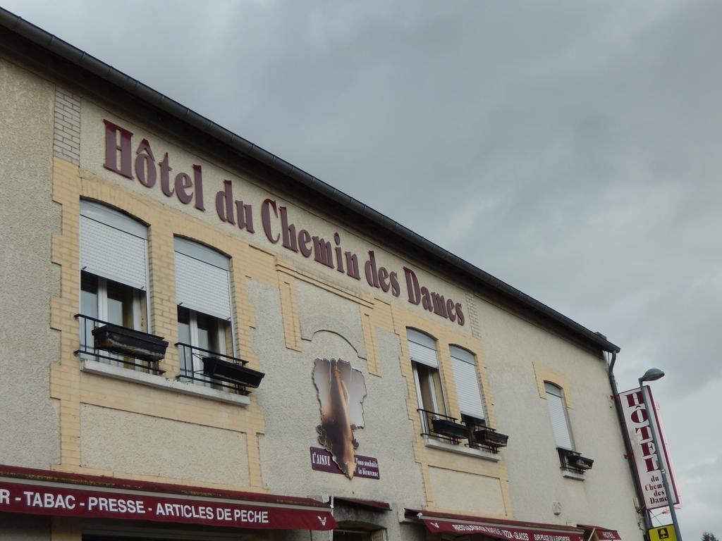 Logis Hotel & Restaurant Du Chemin Des Dames Corbeny Bagian luar foto