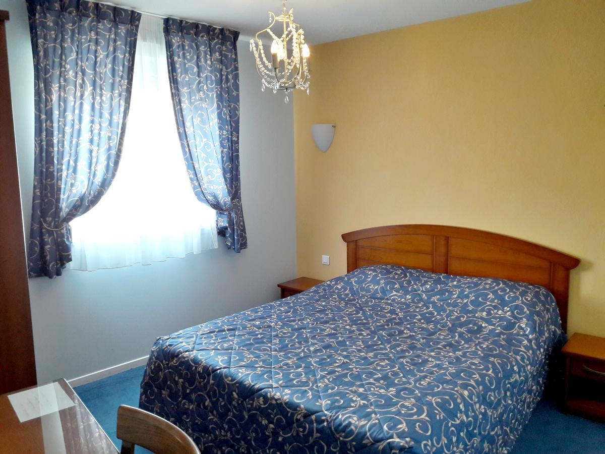 Logis Hotel & Restaurant Du Chemin Des Dames Corbeny Bagian luar foto
