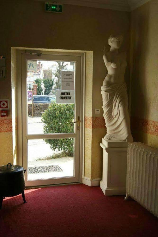 Logis Hotel & Restaurant Du Chemin Des Dames Corbeny Bagian luar foto